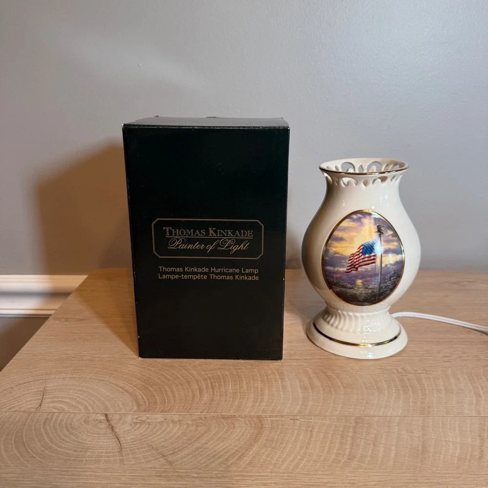 Thomas Kinkade Painter of Light Hurricane Lamp American Flag Patriotic Porcelain
